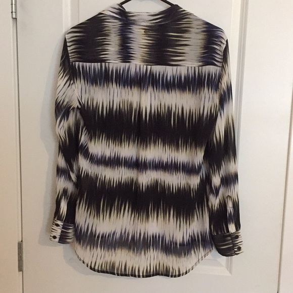 Guess blouse - Picture 3 of 3